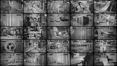 Multi system CCTV camera operating inside industrial factory Vidéo 108349844