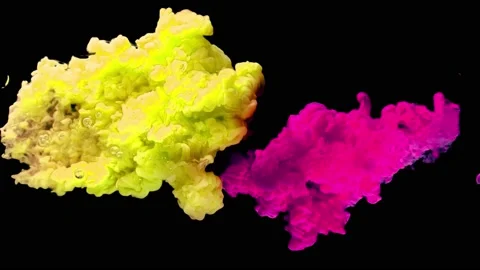Multicolored acrylic paint mixing in Slow motion isolated. Vidéo 101296590