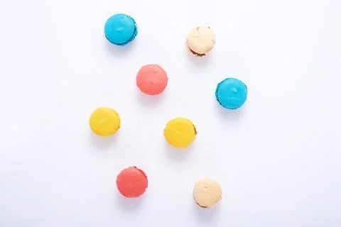 Multicolored macaroon on a white background from above Fotos Stock