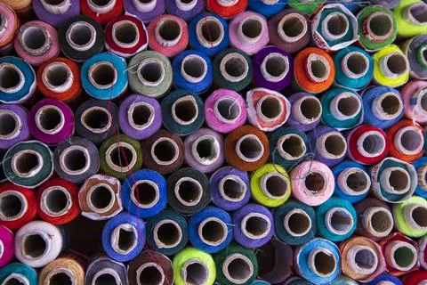 Multicolored Sewing threads pattern texture can be used as a background wal.. Foto stock