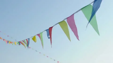 Multicolored striped triangular flags on a rope Video stock 8997094