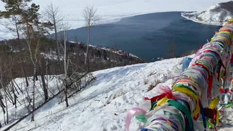 Multicolored Tibetan Buddhist ribbons flutter in the wind Video stock 151064766