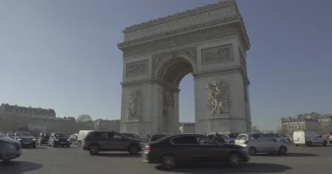 Multipack Exclusive 4K D-log low contrast Arc de Triomphe exterior traffic Stock Footage 164181948