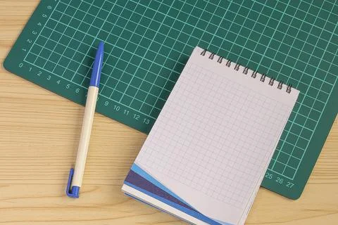 Multiple Assorted Collection Office Stationery Photo With Pens Pencils Notepads Foto stock