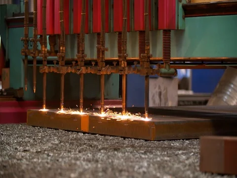Multiple autogenous cutters cutting steel Stock Footage 75406500