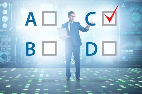 Multiple choice test question concept with business people Stockfoto's