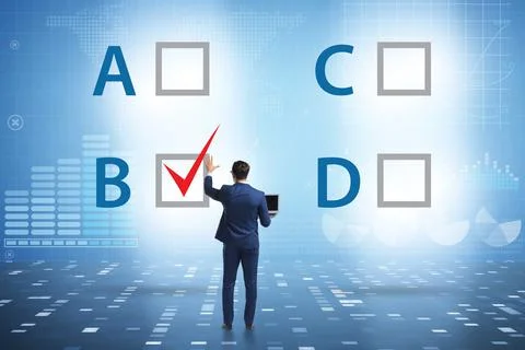 Multiple choice test question concept with business people Stockfoto's