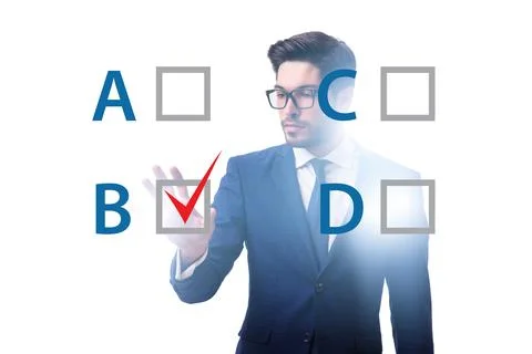 Multiple choice test question concept with business people Stockfoto's