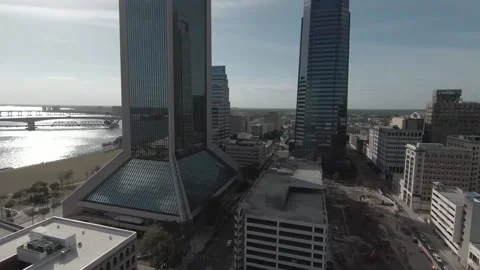 Multiple clips of Jacksonville Florida with bridges and river Video stock 190075679