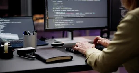 Multiple Female Programmers: Empowered Women 库存照片