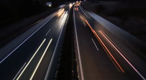 Multiple Lane Highway - Night Timelapse 库存影片 104721676