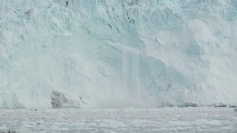 Multiple Large Glacier Calving Events at Eqi Glacier Greenland 库存影片 345584759