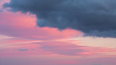 Multiple Layers of Clouds Passing During Dusk Video stock 90266914