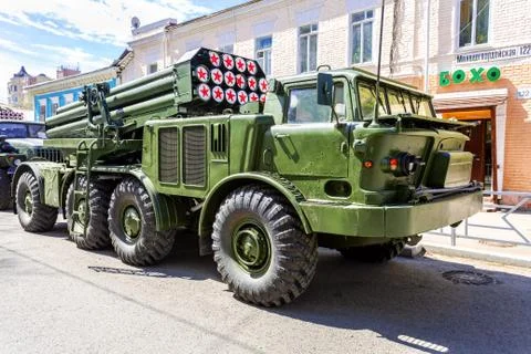 Multiple rocket launcher system BM-27 "Uragan" 스톡 사진