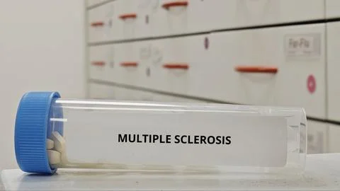 MULTIPLE SCLEROSIS treatment tablets for manage autoimmune damage of the central 库存照片