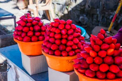 Multiple views of a pile of strawberries Foto stock