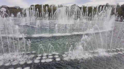 Multiple water jets form complex geometric patterns. Stock Footage 333992025