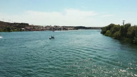 Multiple Watercraft In The Water Vídeo Stock 209294917