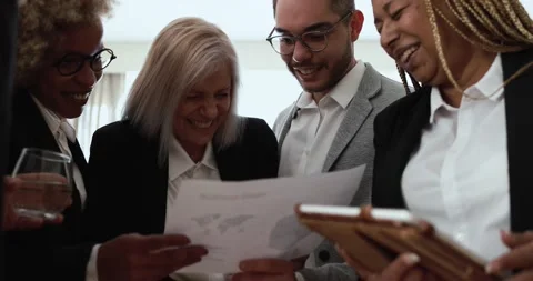 Multiracial business people working inside bank office Vídeo Stock 172538308