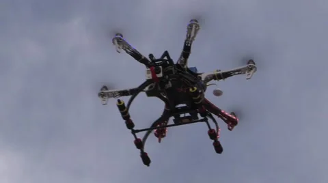 Multirotor drone descending for a landing Video stock 47921528