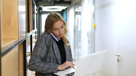 Multitasking in the modern workplace. Stock Footage 279866518