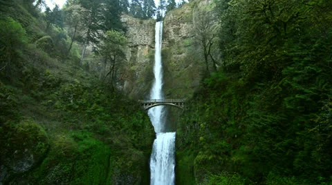Multnomah Falls in the Morning Stock Footage 22981184