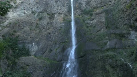 Multnomah Falls Stream Pan Stock Footage 119892738