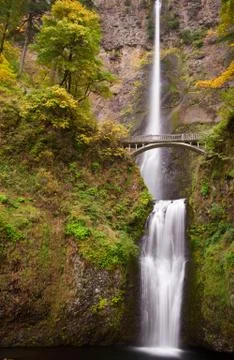 Multnomah falls vertical right Stock Photos
