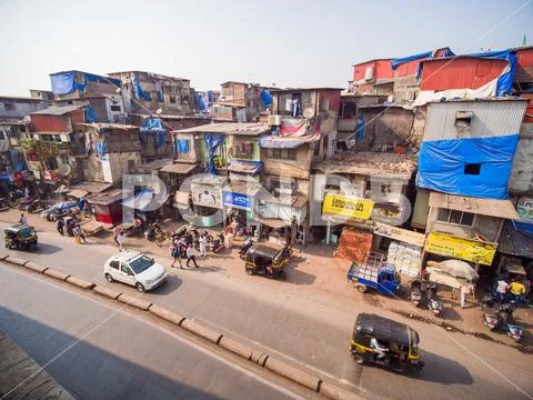 Mumbai, India - December 17, 2018: Poor and impoverished slums of Dharavi in the Stock Photos