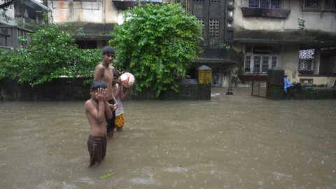 Mumbai Rains Vídeos de archivo 92069119