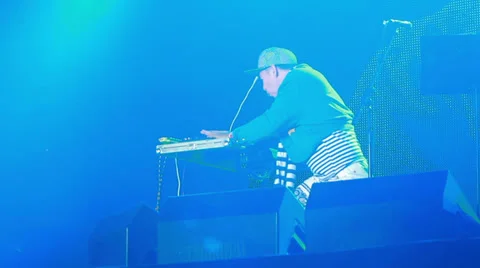Mumiy Troll live performance at the rock festival The Best City.UA 스톡 동영상 32095137