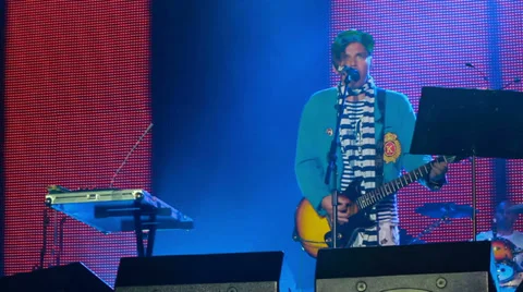 Mumiy Troll live performance at the rock festival The Best City.UA Vídeos de archivo 32188577