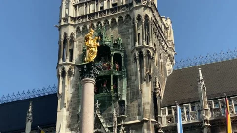 Munich, Germany. Famous Marian Column in front of New City Hall ( Neues Rathaus) Stock Footage 165747244