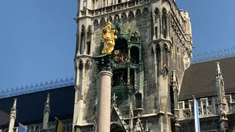 Munich, Germany. Famous Marian Column in front of New City Hall ( Neues Rathaus) Stock Footage 165747528