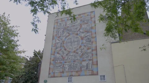Mural Sutton High Street Video stock 116601447
