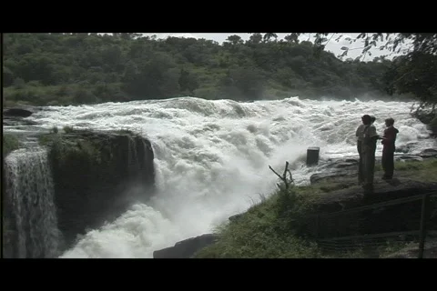 Murchison Falls - Waterfall on River Nile, Uganda Video stock 606229