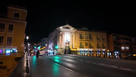 Murcia, 020626 Nighttime timelapse view of historic Puente Viejo de los Peligros 스톡 동영상 337792094