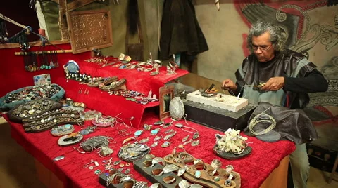 MURCIA, SPAIN-MARCH  Man making coin  in  a medieval market on March 5 Vidéo 61282234