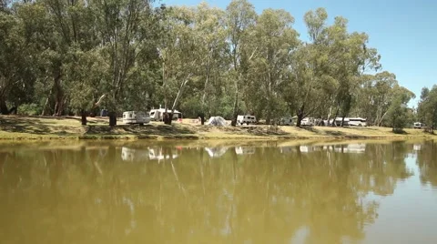 Murray River Australia, free camping, caravans Stock Footage 45157997