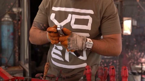 Muscular mechanic Video stock 181046101