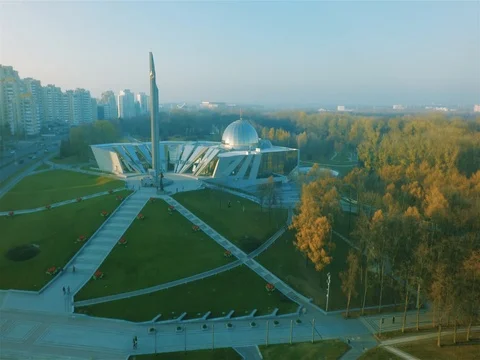 The Museum Park Complex Memory Second World War And Stele In Minsk. Aerial. 库存影片 81415771