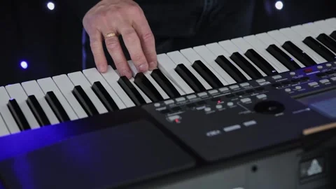 Musician Hand Playing Electronic Keyboard During Live Performance 库存影片 346539495