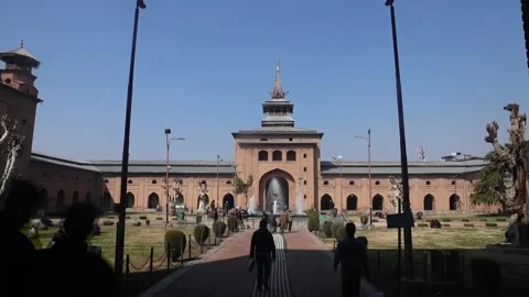 Muslim devotees begin Ramadan prayers in Srinagar, INDIA, IN - 19 Feb 2026 Stock Footage 329224084