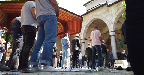 Muslims are taking the weekly prayer jumu'a, during Ramadan Stock Footage 130680903
