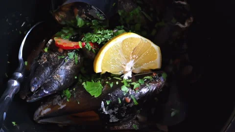 Mussels with lemon close up slow motion Stock Footage 245136554