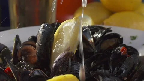 Mussels with lemon Stock Footage 147683054