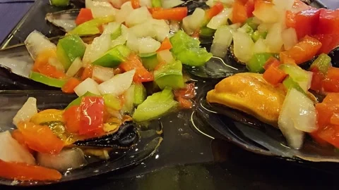 Mussels with salsa Stock Footage 316989522