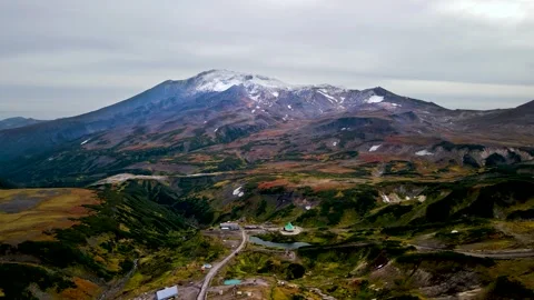 Mutnovsky Volcano in Autumn 스톡 동영상 317103528