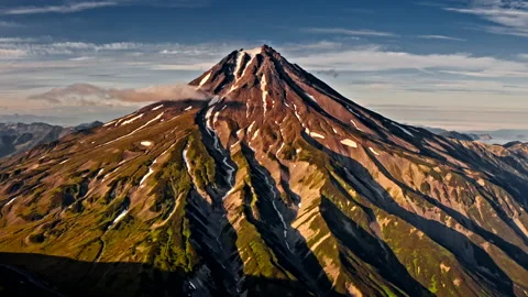 Mutnovsky volcano in Kamchatka Vídeo Stock 137021038