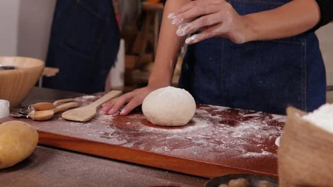 MVI 1218 chef making pizza Stock Footage 335296907